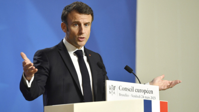 Президентът на Франция заяви че осъжда силно насилието избухнало по