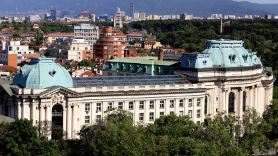 Бомбена заплаха и за всички университети в България Студентите са