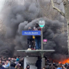 Палежи, сблъсъци с полицията, сълзотворен газ и водни оръдия в половин Франция (видео)