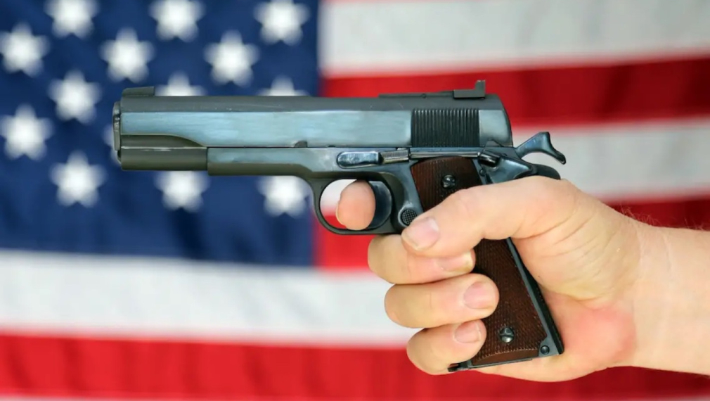 Над 10 000 жертви на огнестрелни оръжия в САЩ от началото на годината
