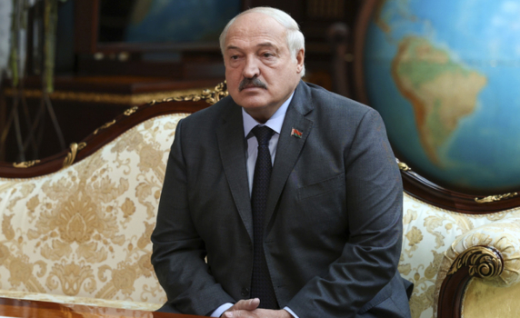 Лукашенко: На хоризонта се задава Трета световна война с ядрени пожари, пътят е един - преговори