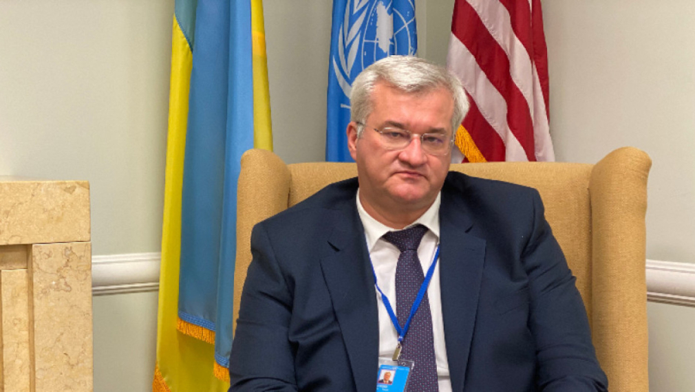 Украйна допусна преговори с Русия за връщането на Крим
