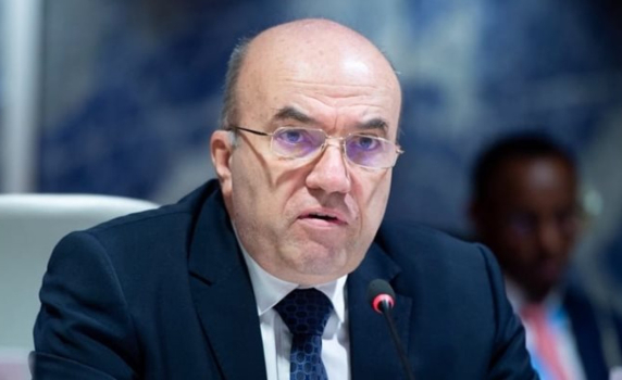 Външно министерство не може да намери нов посланик за Украйна