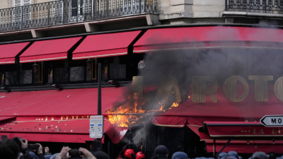 Сблъсъци избухнаха в Париж до ресторант на левия бряг на