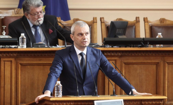 Костадинов: Ние сме тук и ще ставаме все повече. „Възраждане“ е заплаха за националните предатели