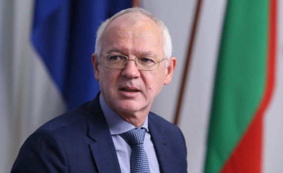 Васил Велев: Ако нищо не се промени, ще имаме бюджетен дефицит от порядъка на 7%