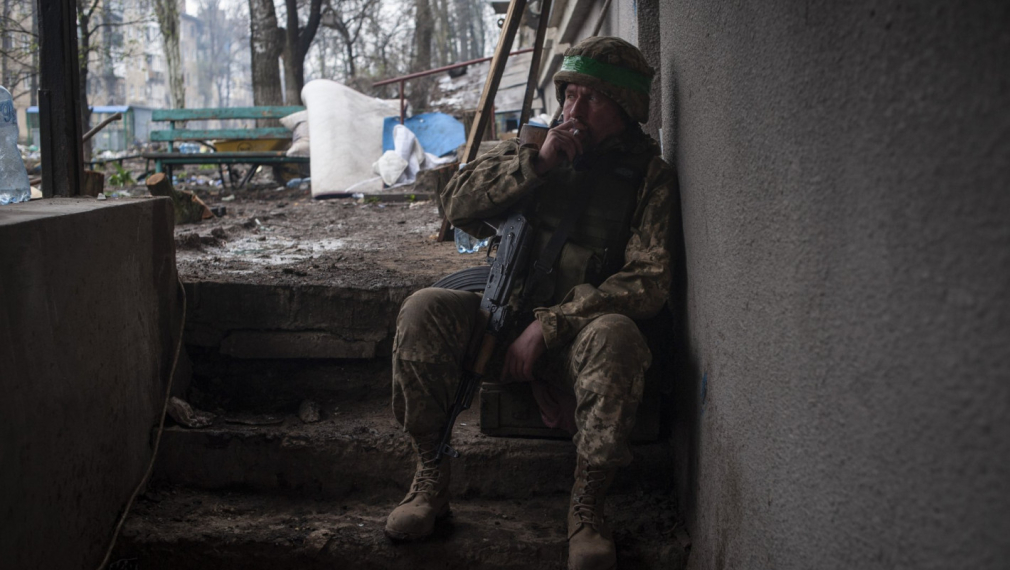 Лондон: Украинските сили се изтеглят от Бахмут при ожесточено руско настъпление