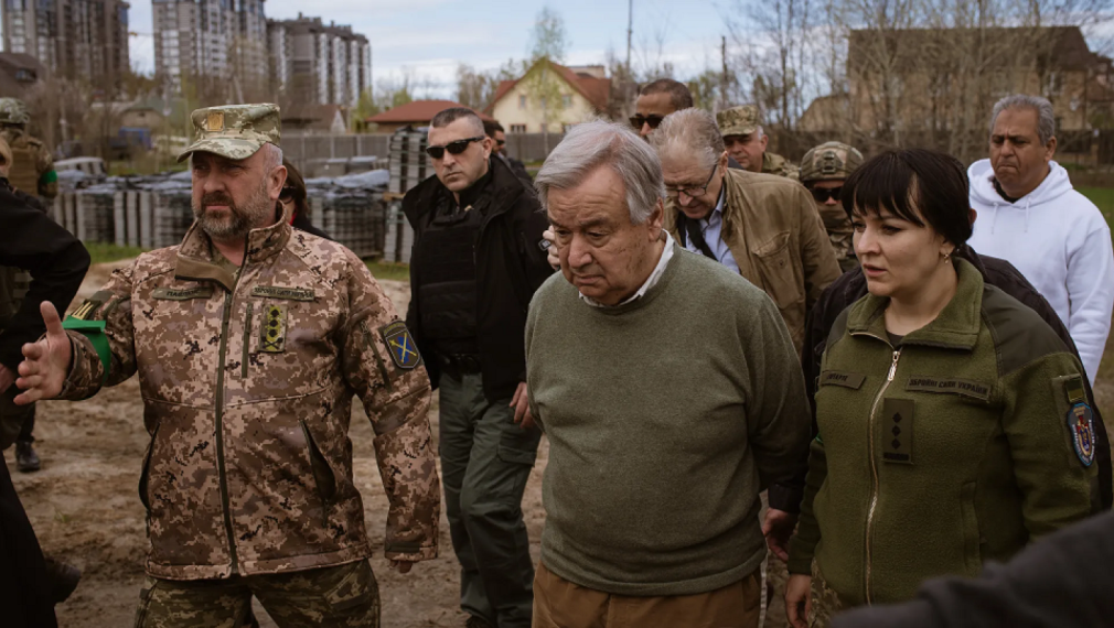 "Вашингтон пост": Генералният секретар на ООН е "бил ядосан", че трябва да награждава украински войници в Киев