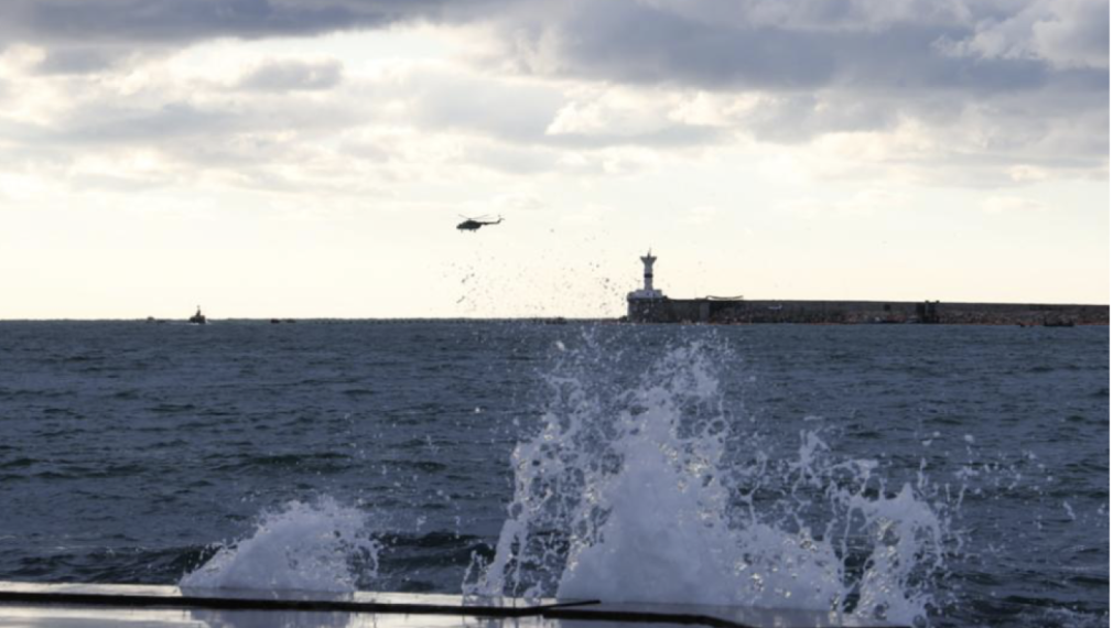 Руският черноморски флот отби атака с надводни дронове срещу Севастопол