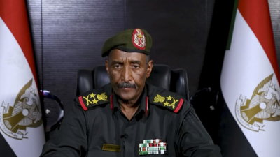 Началникът на суданската армия и фактически управник на Судан генерал