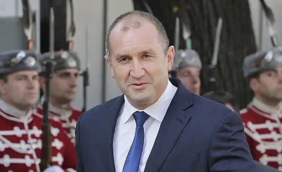 Президентът няма да бърза с връчването на първия мандат за правителство