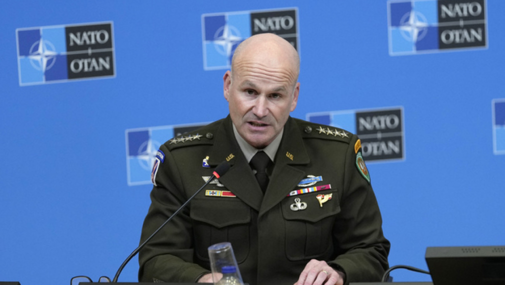 Шефът на силите на НАТО в Европа: Украйна ще получи навреме оръжия за своята контраофанзива