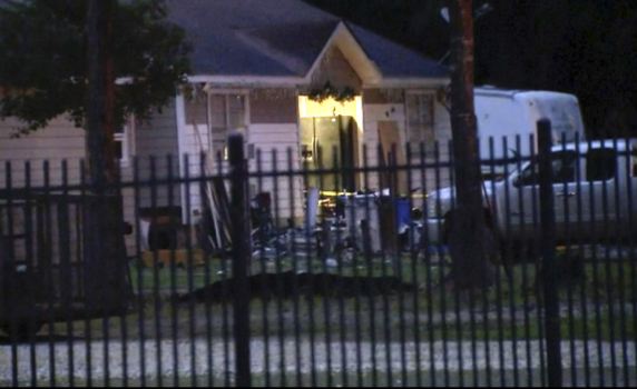 Жител на Тексас уби петима свои съседи, сред които и дете, след като го помолили да не вдига шум