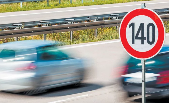 Намаляват скоростта на магистралите от 140 до 130 км/час