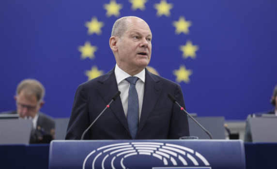Шолц призова ЕС да не се страхува от "демонстрацията на сила" от Русия