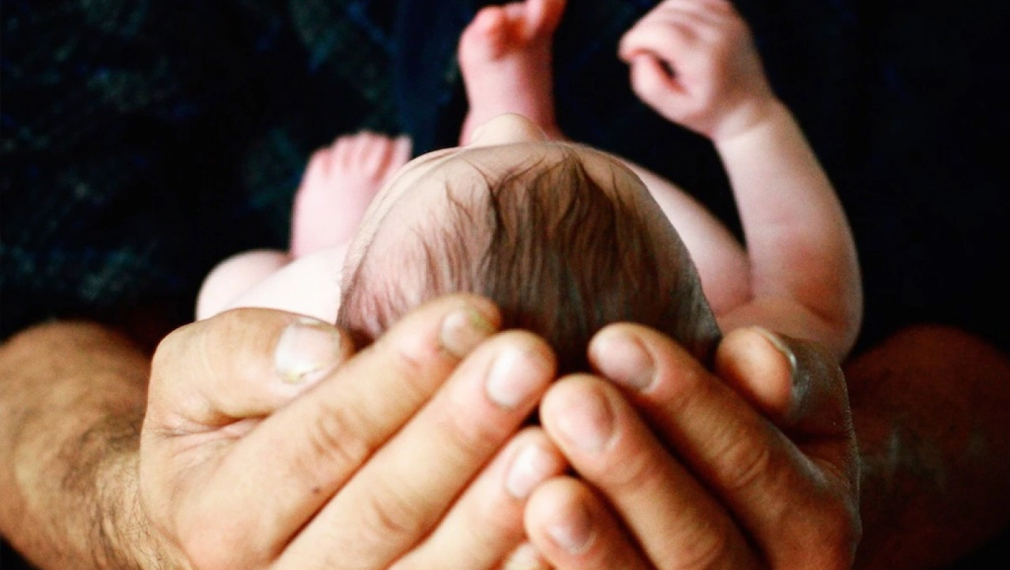 Първото бебе с ДНК от трима души се е родило