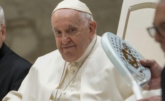 Папата: Сексуалните насилници са врагове, но и те заслужават християнска любов