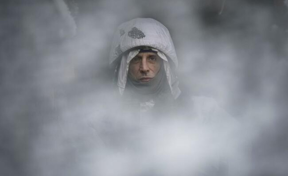 Румънски фотограф спечели "Пулицър" за снимките си от войната в Украйна