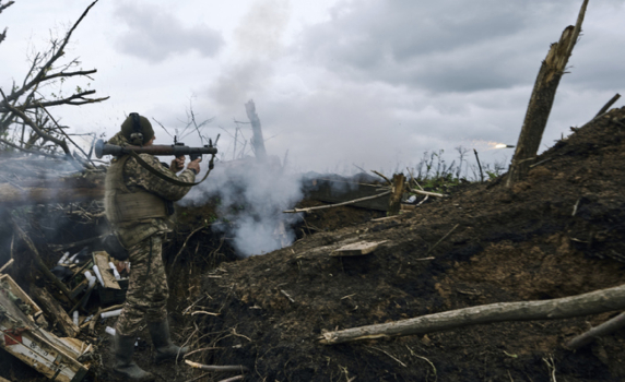 "Уолстрийт джърнъл": Украйна отвоюва от Русия позиции около Бахмут