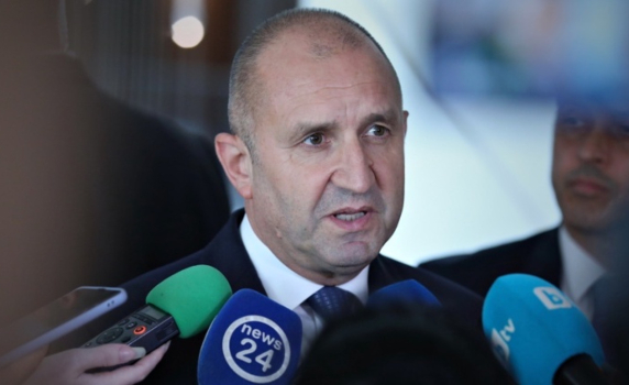 Радев: Внезапният порив на г-жа Габриел за оставката на Гешев трудно предизвиква възторг у мен