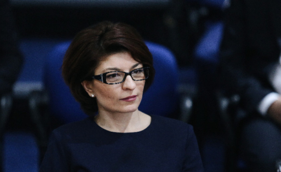 Десислава Атанасова към ПП-ДБ: Споразумението не е изчерпано. Подкрепете Мария Габриел