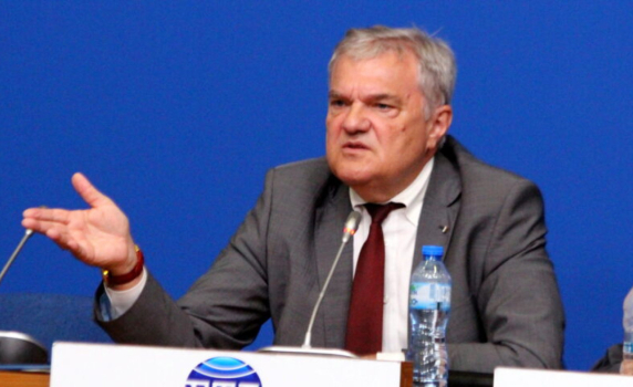Румен Петков: До правителство ще се стигне заради омразата към президента Радев
