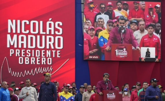 Вълна на недоволство срещу "бонусите на мизерията" на Николас Мадуро обхваща Венецуела