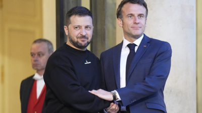 Франция ще изпрати на Украйна през следващите седмици десетки бронирани