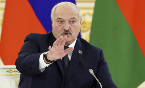 Лукашенко: Западните страни открито признават, че се готвят за война