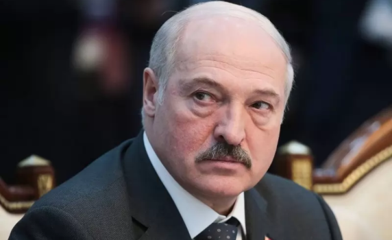 Лукашенко: Русия започна да прехвърля ядрени оръжия в Беларус