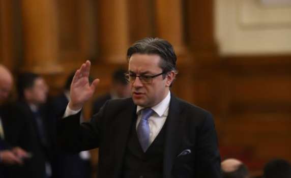 Биков: Няма да подкрепим правителство с Асен Василев. Ситуацията, в която ПП са добри, приключи