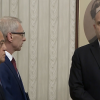Радев връчи мандата на Денков: Не е целесъобразно да поверя бъднините на страната в ръцете на лидерите на вашата партия, но съм длъжен