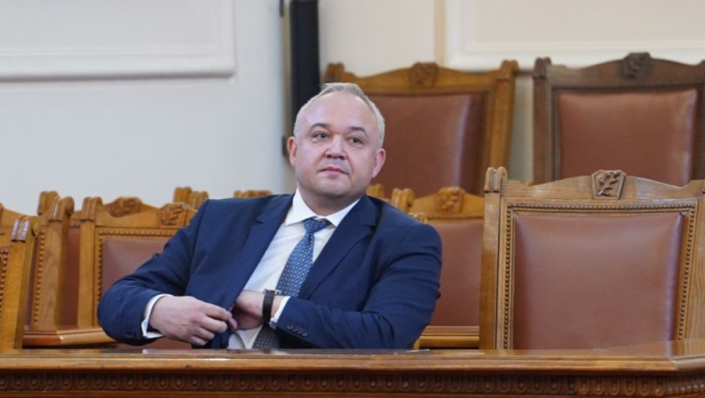 Демерджиев: Кабинетът "Петков" дал 53 млн. за мъртви души вместо помощи за украинци