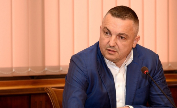 Повдигат обвинения на кмета на Варна Иван Портних по два случая