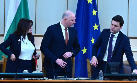 На живо от парламента - 2 юни, 2023 г.