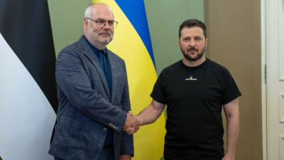 Украинският президент Володимир Зеленски прие днес в Киев естонския си колега