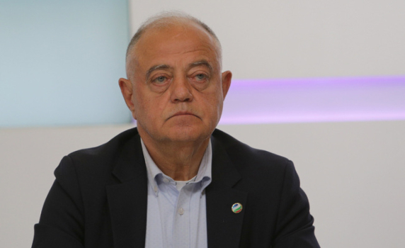 Атанасов: Не вярвам Борисов да заложи правителството срещу имунитета си