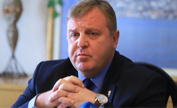 Красимир Каракачанов: Кабинетът "Денков - Габриел" ще просъществува до местните избори