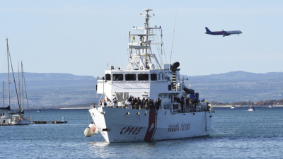 Снимлка АП архивИталианските специални сили освободиха турския кораб похитен край