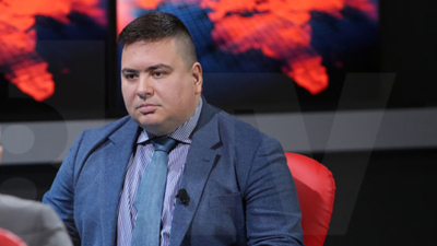 Министърът на финансите Асен Василев отново опитва да изложи на