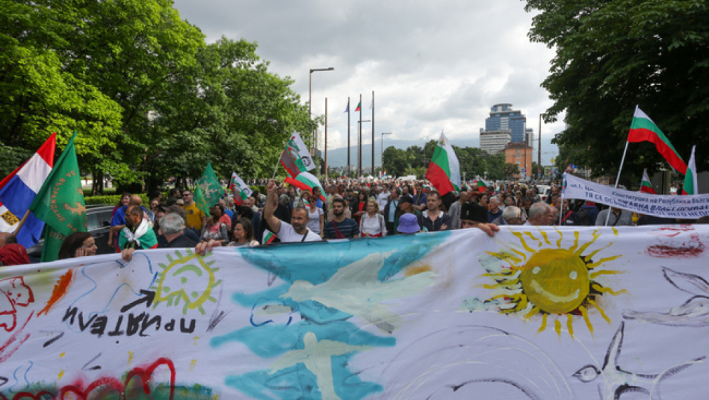 Поредният „Поход за мир“ в София настоява за неутралитет на България