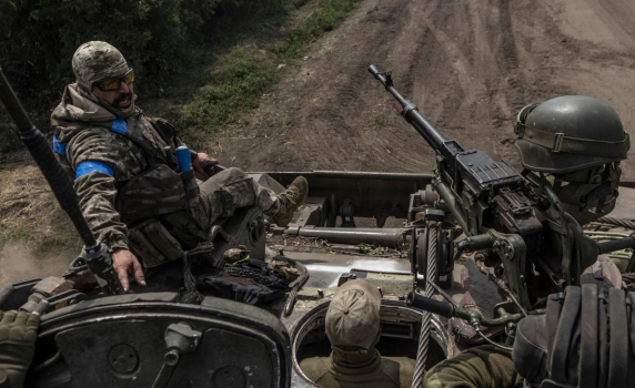 WSJ: Украинската контраофанзива се натъкна на превъзхождащата я руската авиация