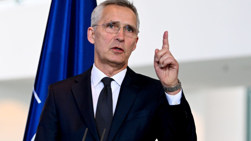 Столтенберг: НАТО няма да отправи покана към Украйна за присъединяване към алианса