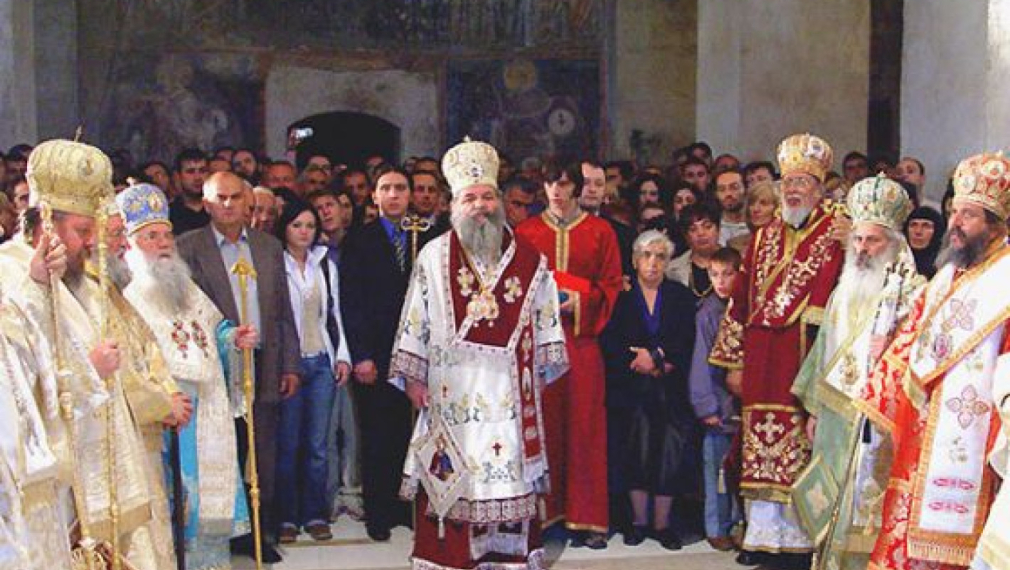 Православната църква в Македония организира протест срещу закони за еднополовите бракове
