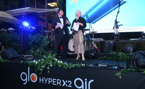 Бляскава лятна премиера на най-новия модел на устройството glo™ HYPER X2 AIR