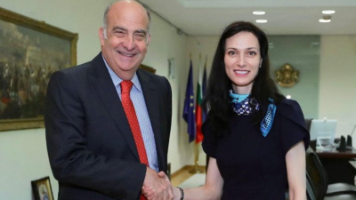 Външният министър Мария Габриел се е срещнала с американския посланик