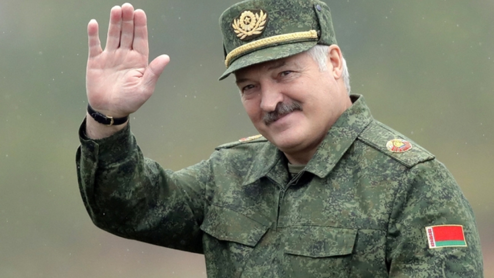 Лукашенко приведе армията на Беларус в пълна бойна готовност: Ако Русия рухне, всички ще загинем