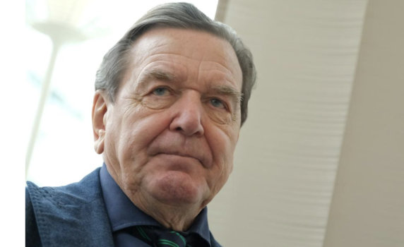 Шрьодер смята за правилна политиката си спрямо Русия