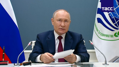 Руският президент Владимир Путин заяви че безконтролното натрупване на дългове от
