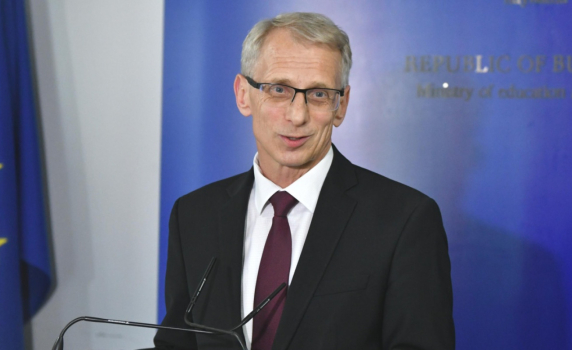 Денков: Казах на Радев, че Зеленски ще идва, за да се видят